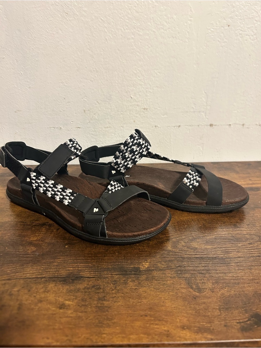 Merrell‎ Around Town Sunvue  Woven-Strap Women's Size 9 Sandals-NWT In Box